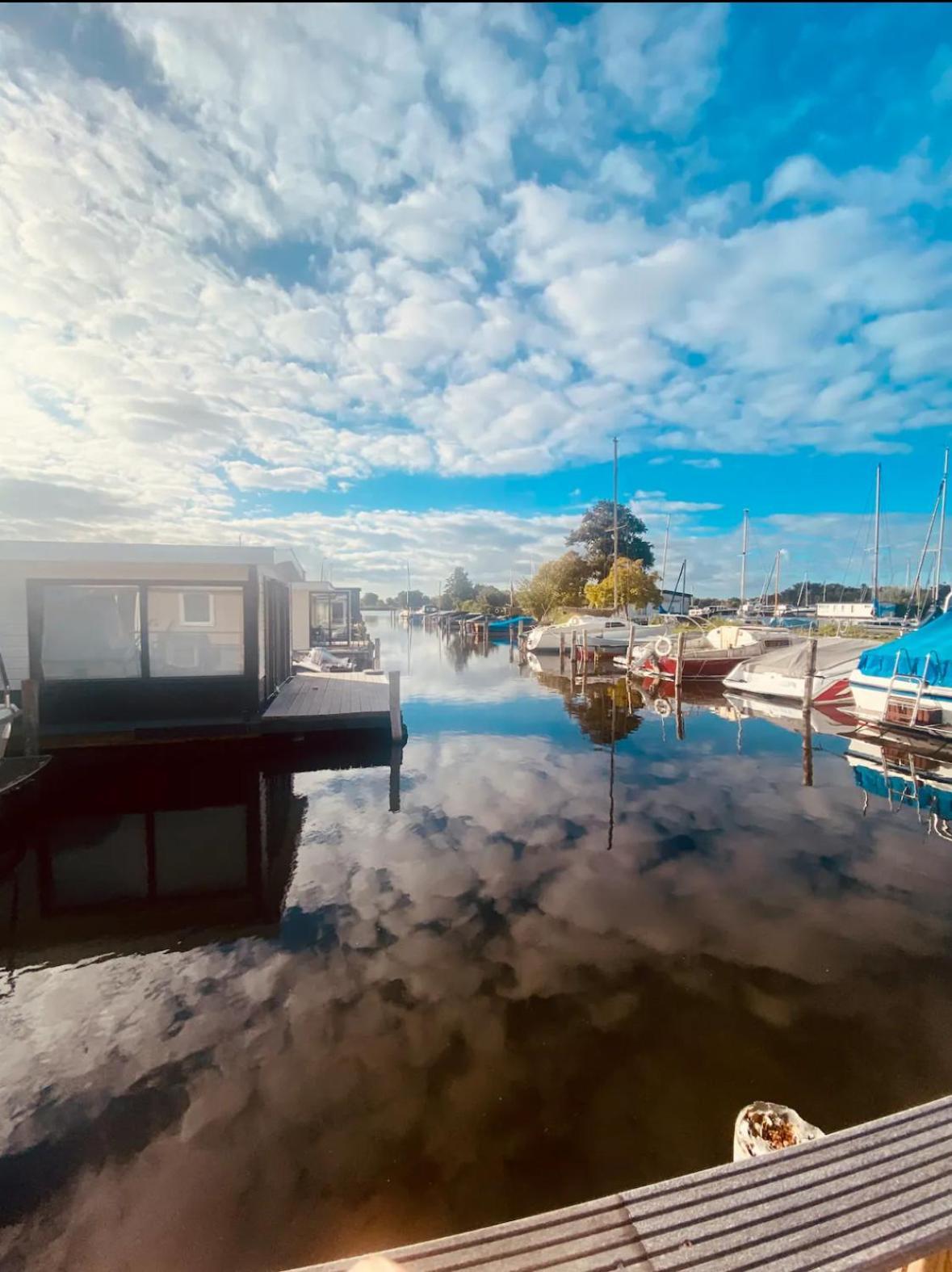 アールスメールAmsterdam Boathouseアパートメント エクステリア 写真