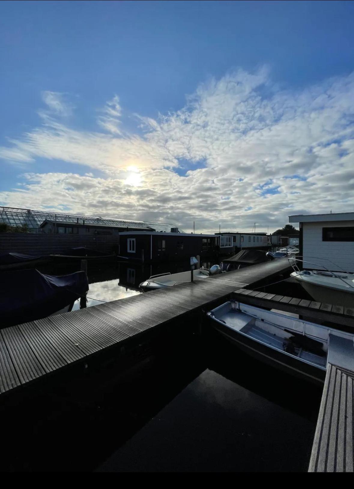 アールスメールAmsterdam Boathouseアパートメント エクステリア 写真