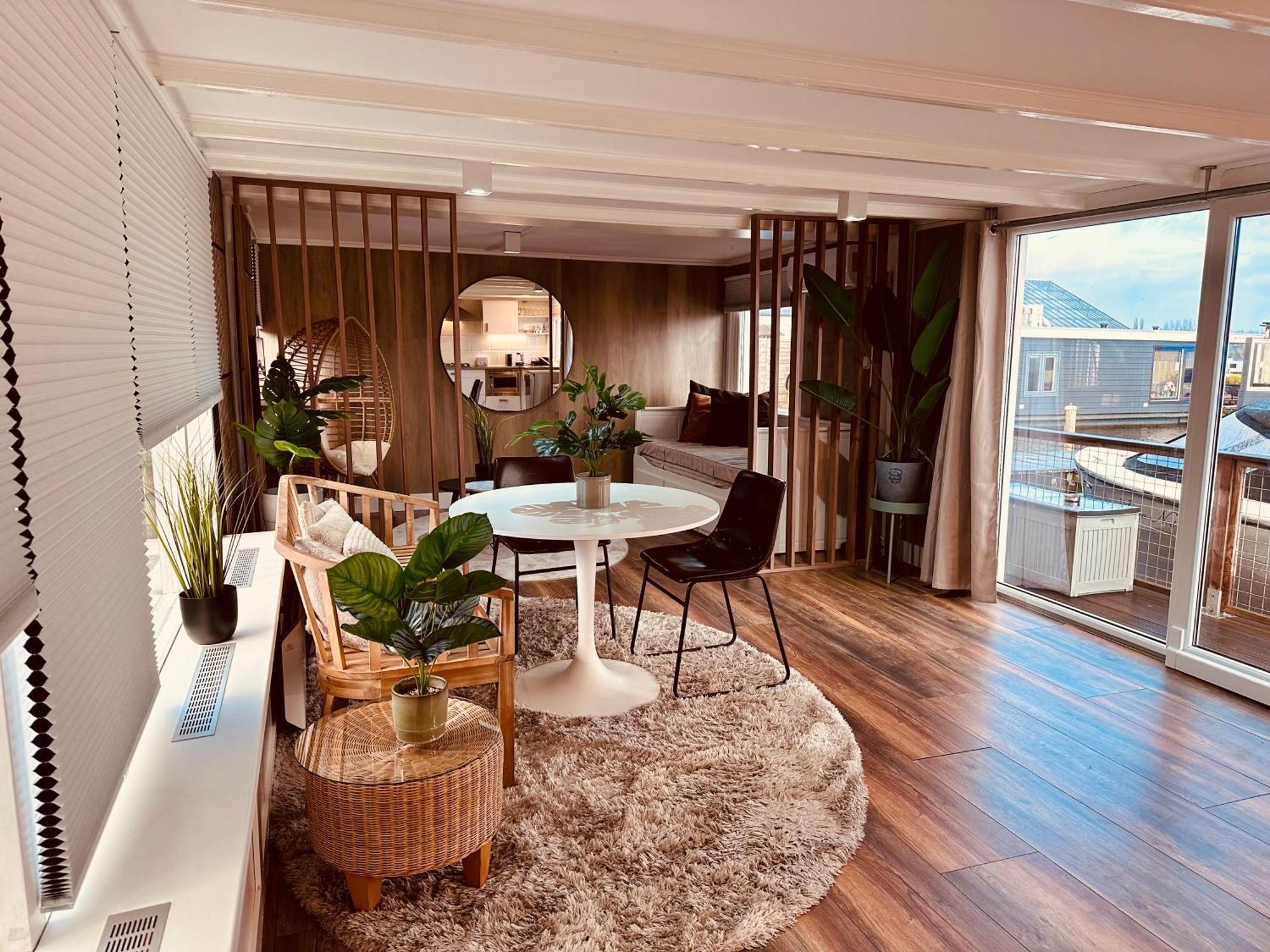 アールスメールAmsterdam Boathouseアパートメント エクステリア 写真